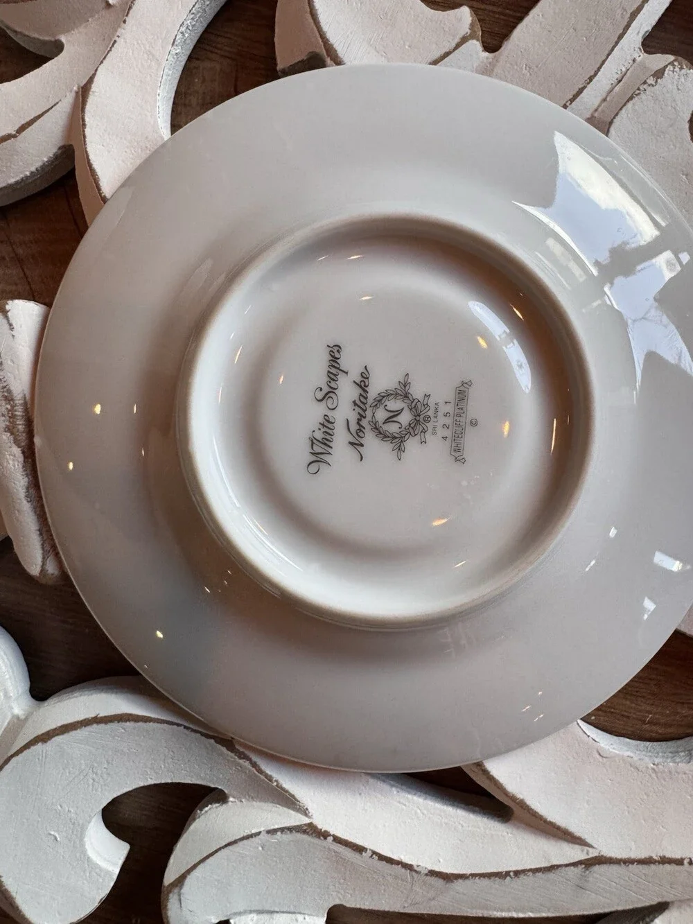 Nortake Whitescapes White Cliff Platinum 5 Pc Coffee Tea Cup With Saucers
